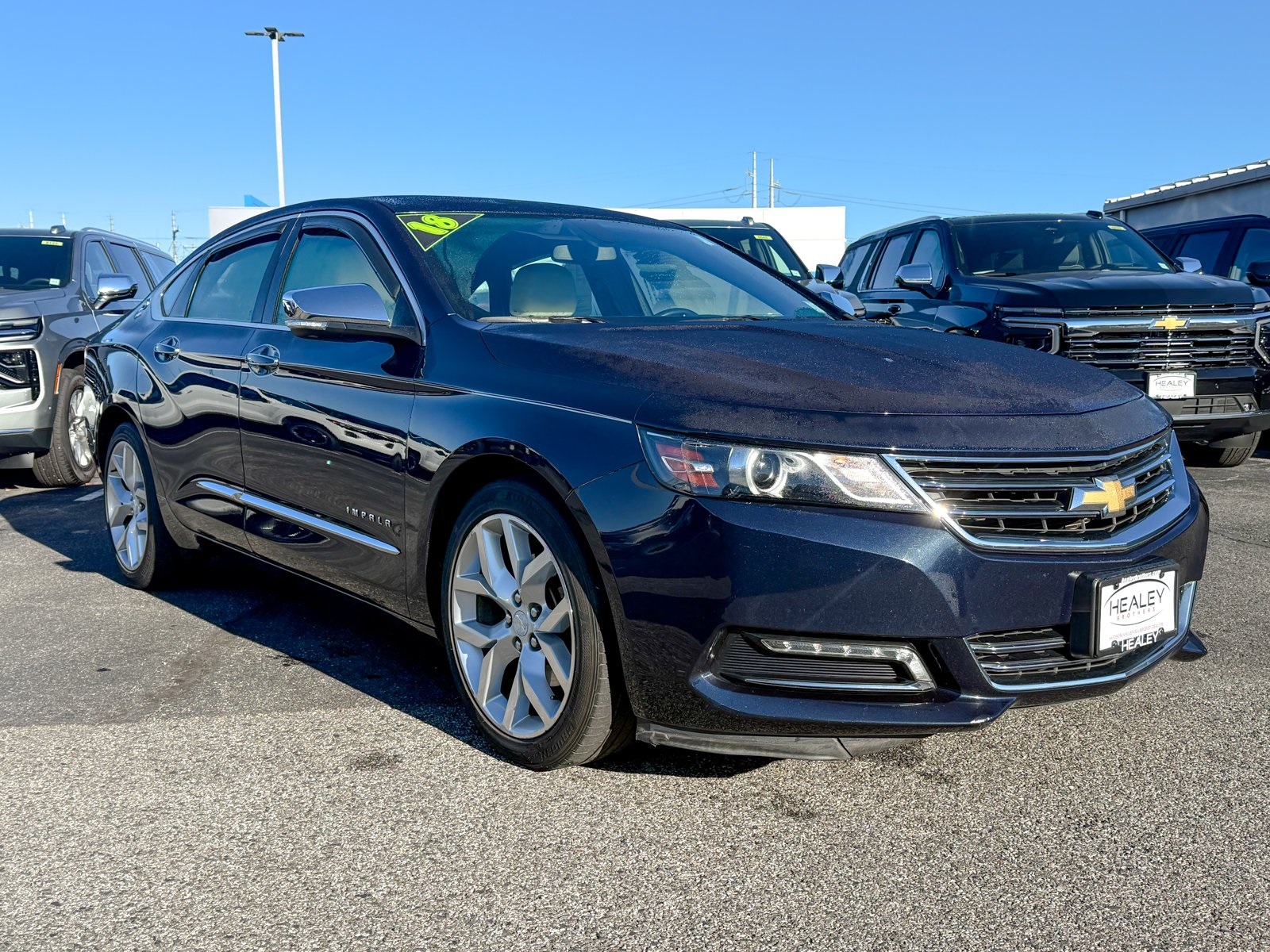 Photo view of 2018 Chevrolet Impala in Blue