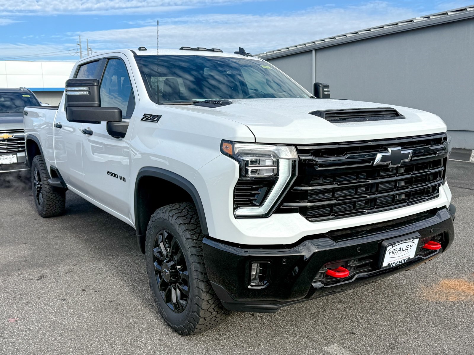 Photo view of 2026 Chevrolet Silverado 2500HD in White