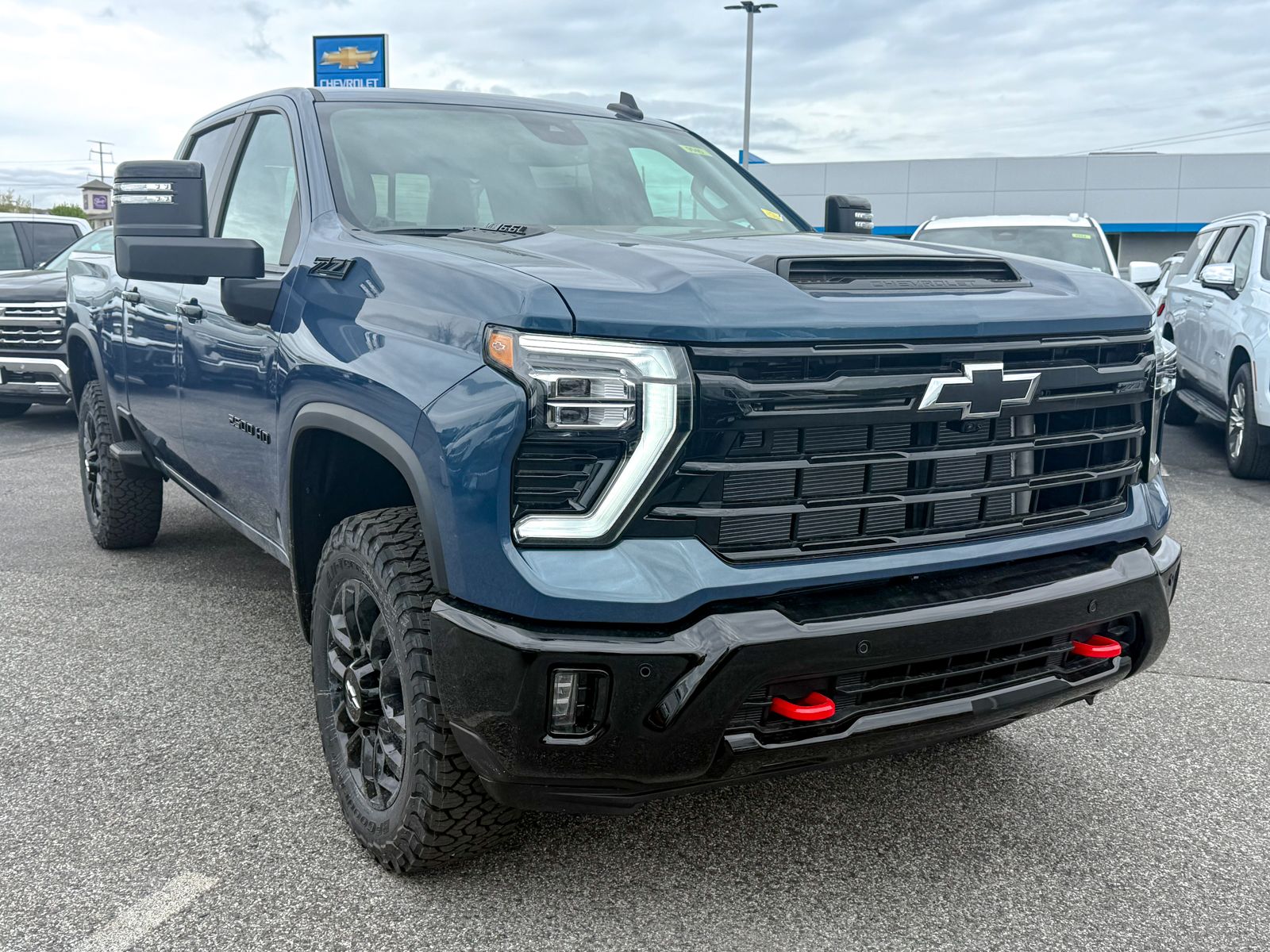 Photo view of 2026 Chevrolet Silverado 2500HD in Blue