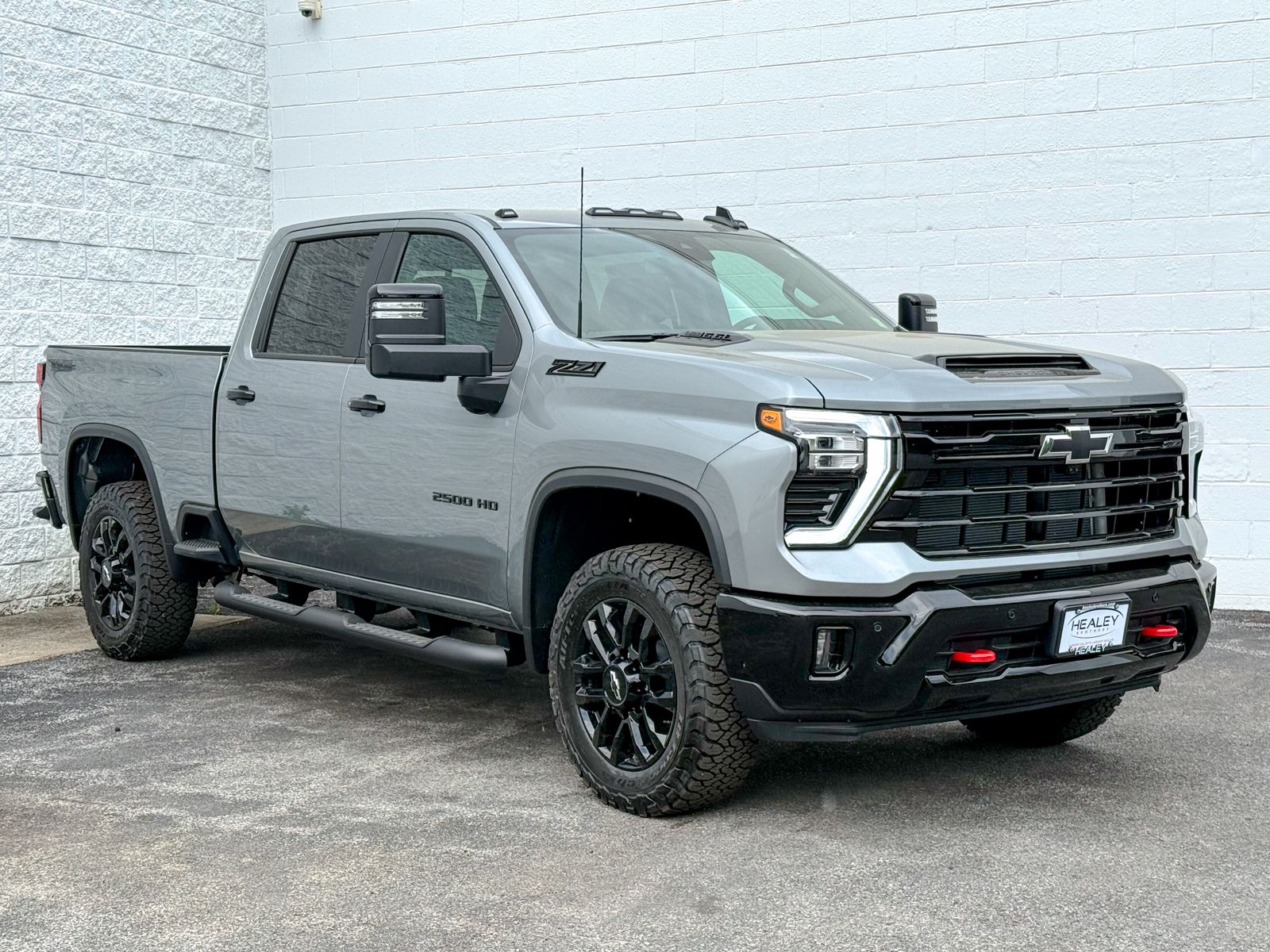 Photo view of 2026 Chevrolet Silverado 2500HD in Gray