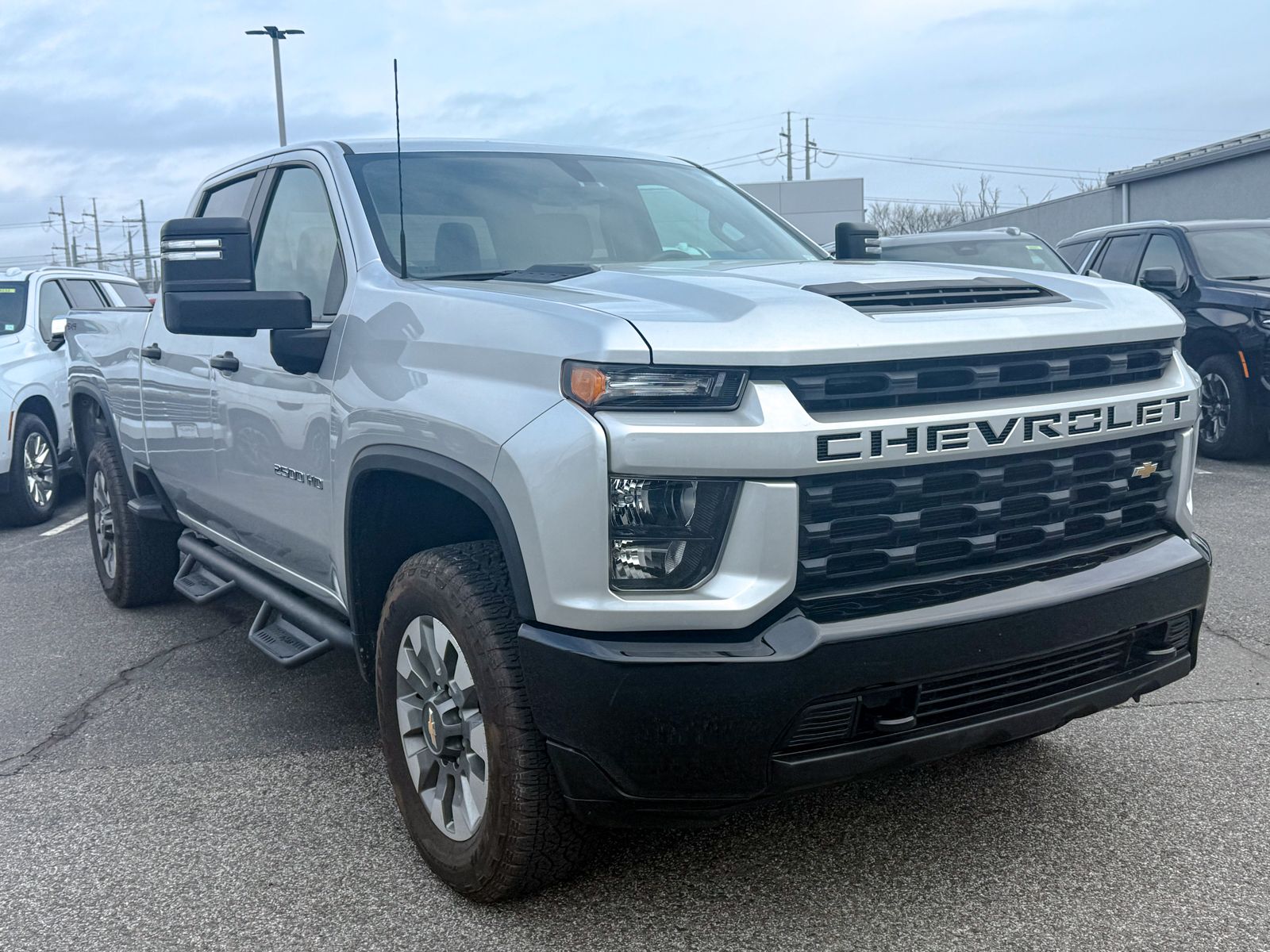 Photo view of 2022 Chevrolet Silverado 2500HD in Gray