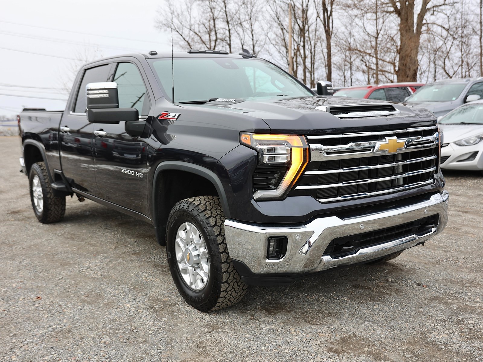 Photo view of 2024 Chevrolet Silverado 3500HD in Gray