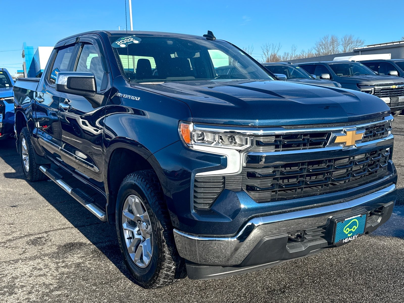Photo view of 2022 Chevrolet Silverado 1500 in Blue