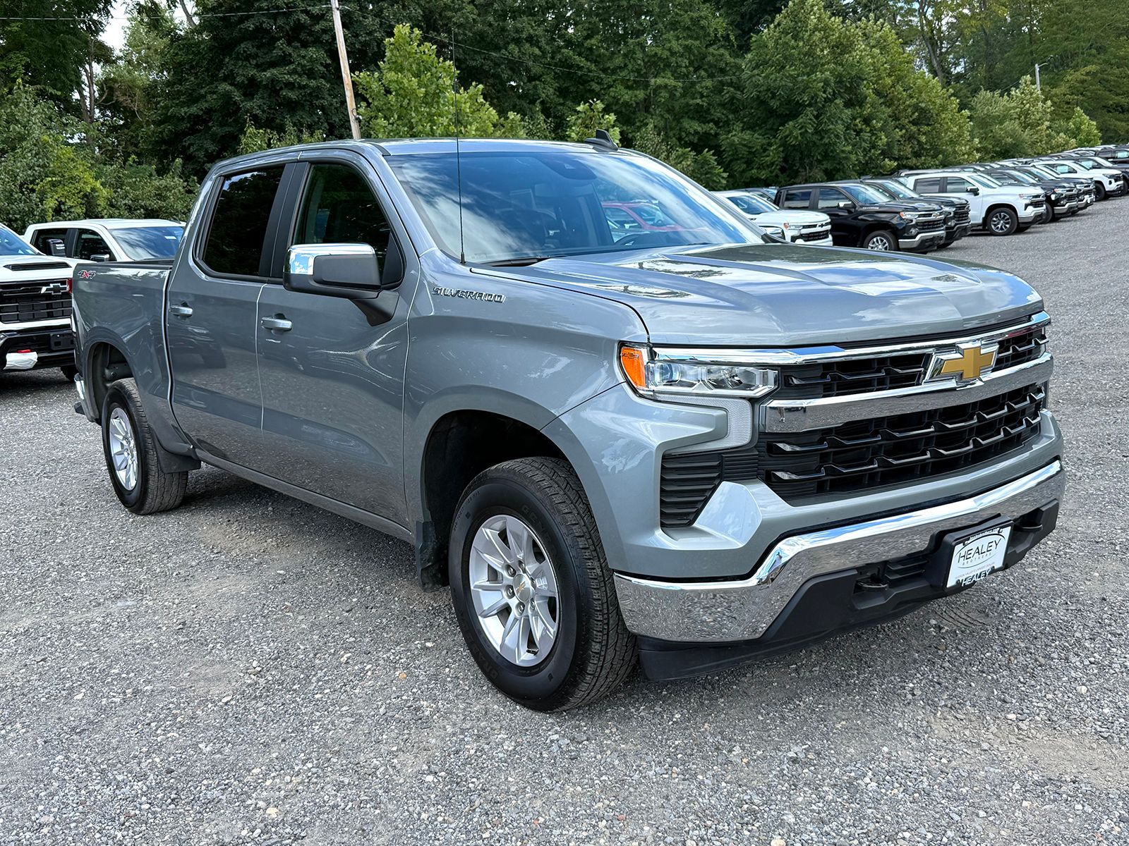 Photo view of 2026 Chevrolet Silverado 1500 in Gray