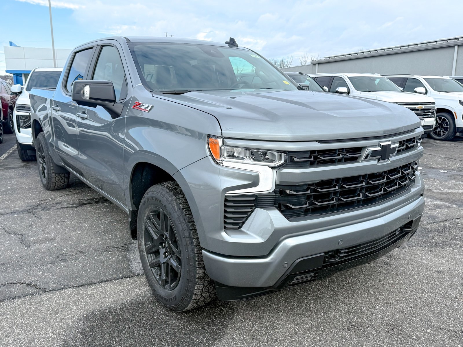 Photo view of 2026 Chevrolet Silverado 1500 in Gray