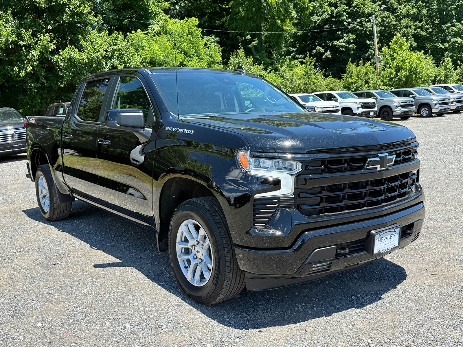 Photo view of 2026 Chevrolet Silverado 1500 in Black