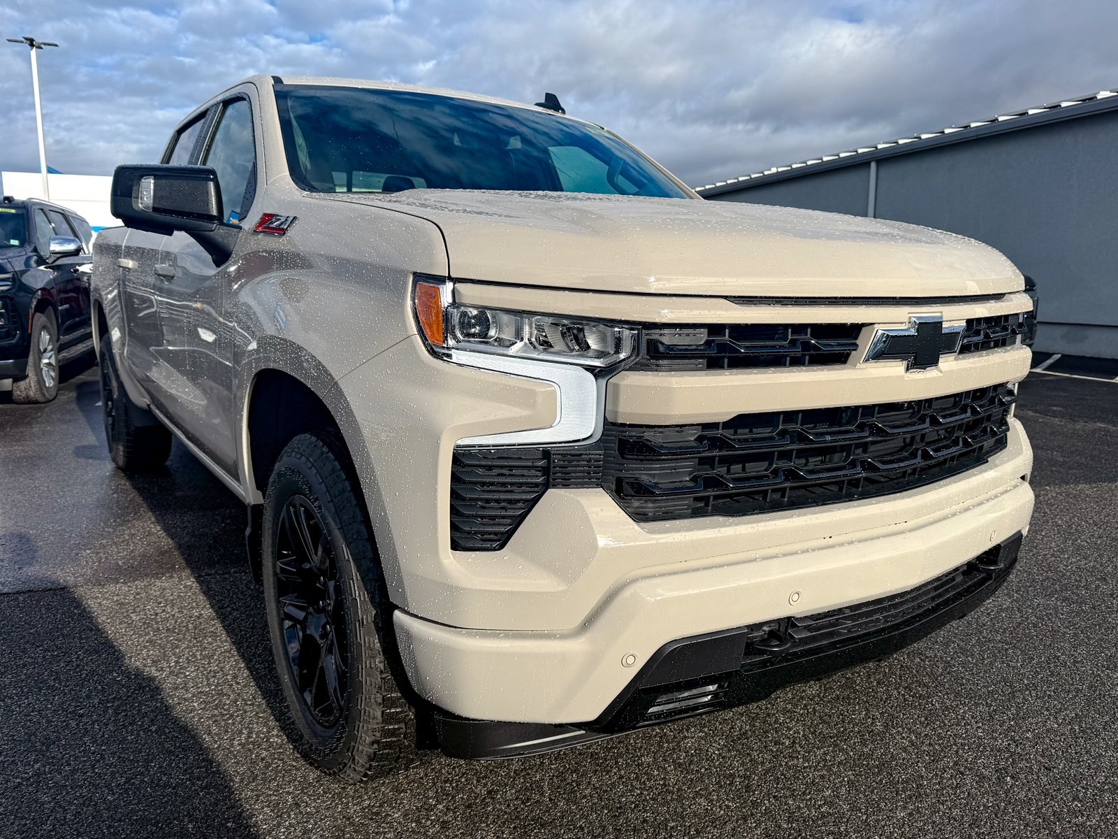 Photo view of 2026 Chevrolet Silverado 1500 in White