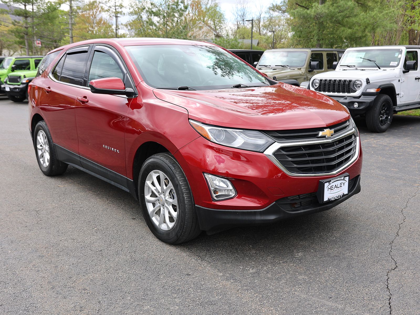 Photo view of 2020 Chevrolet Equinox in Red