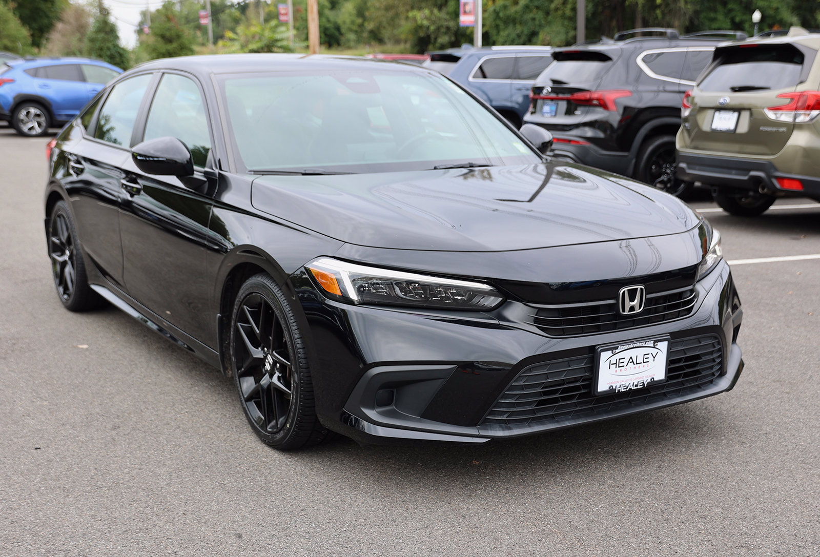 Photo view of 2024 Honda Civic Sedan in Black