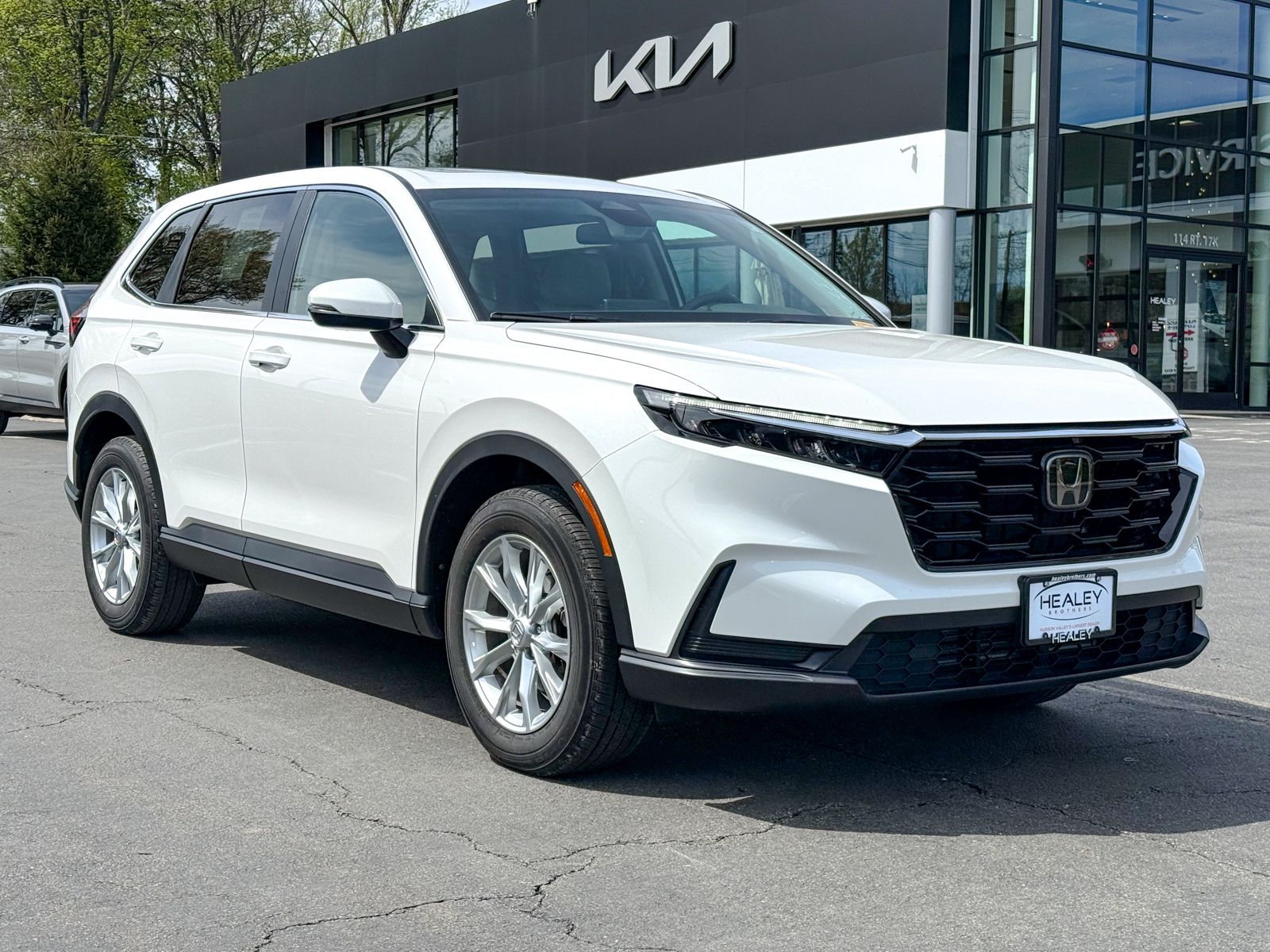 Photo view of 2024 Honda CR-V in White