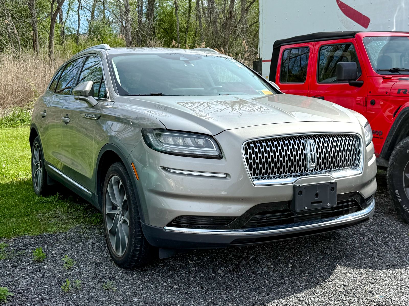 Photo view of 2023 Lincoln Nautilus in Tan