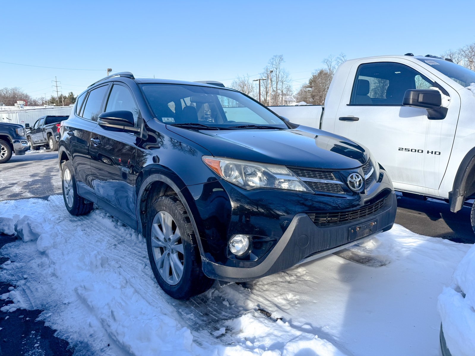 Photo view of 2013 Toyota RAV4 in Black