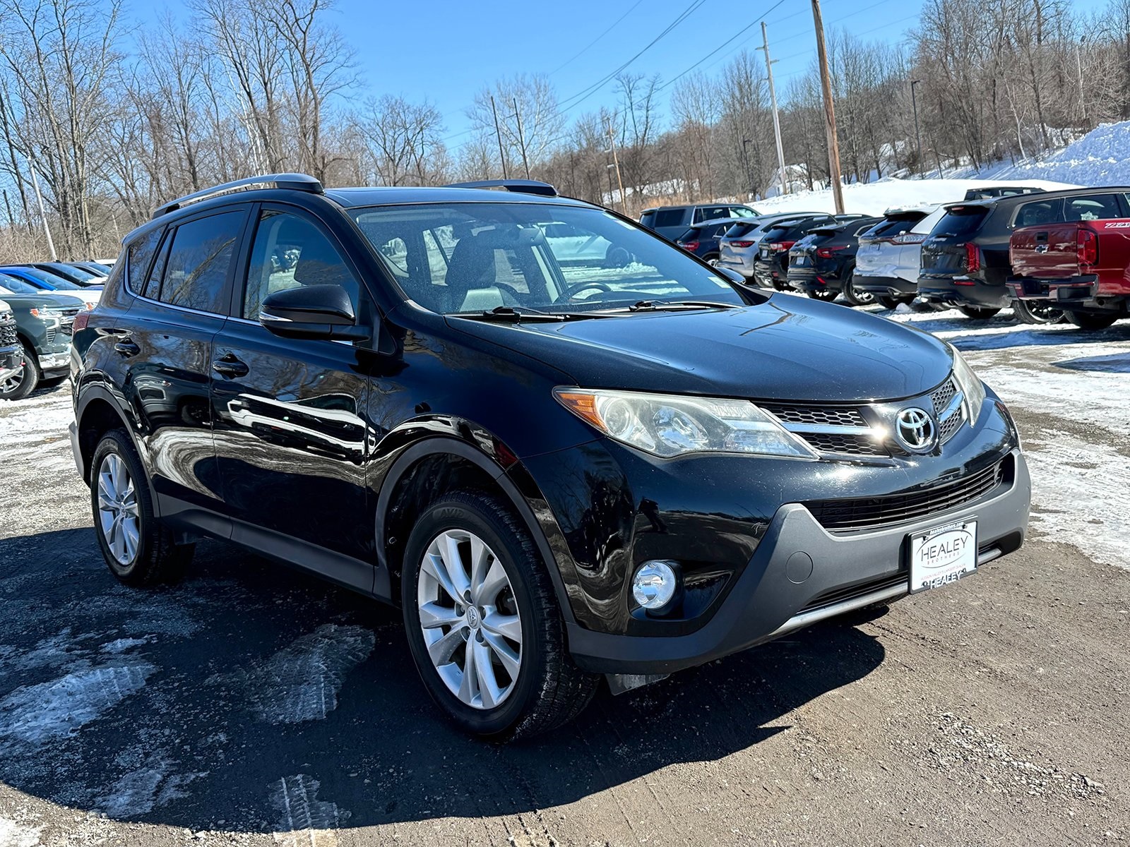 Photo view of 2013 Toyota RAV4 in Black