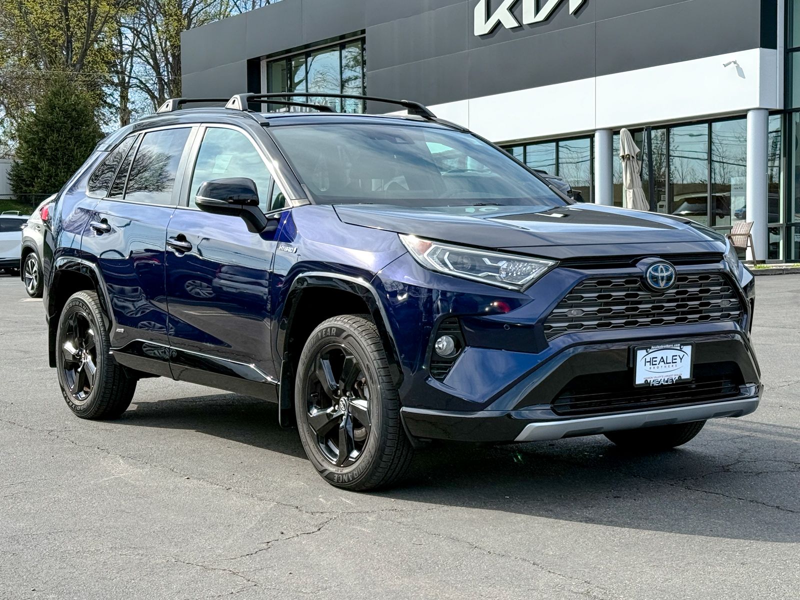 Photo view of 2020 Toyota RAV4 in Blue