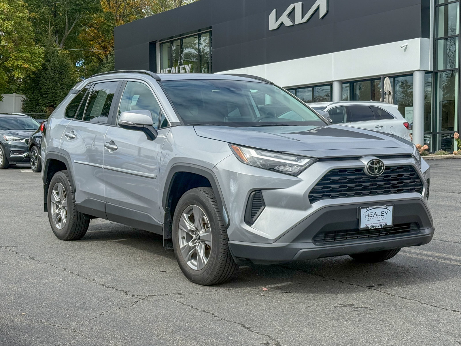 Photo view of 2024 Toyota RAV4 in Gray