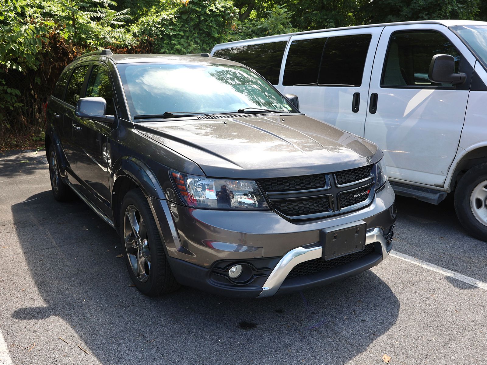 Photo view of 2014 Dodge Journey in Gray