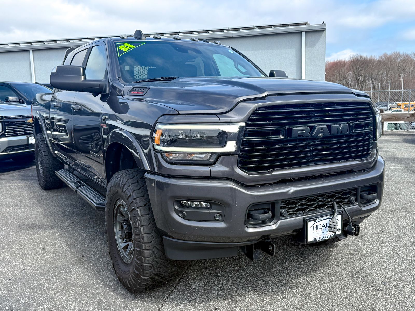Photo view of 2021 Ram 3500 in Gray