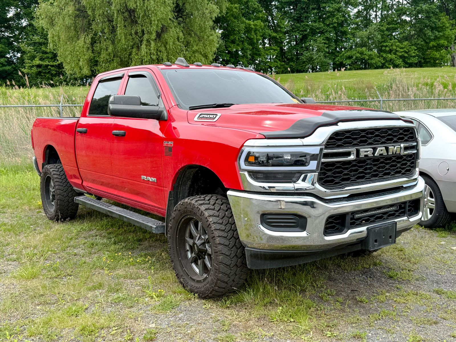 Photo view of 2020 Ram 2500 in Red