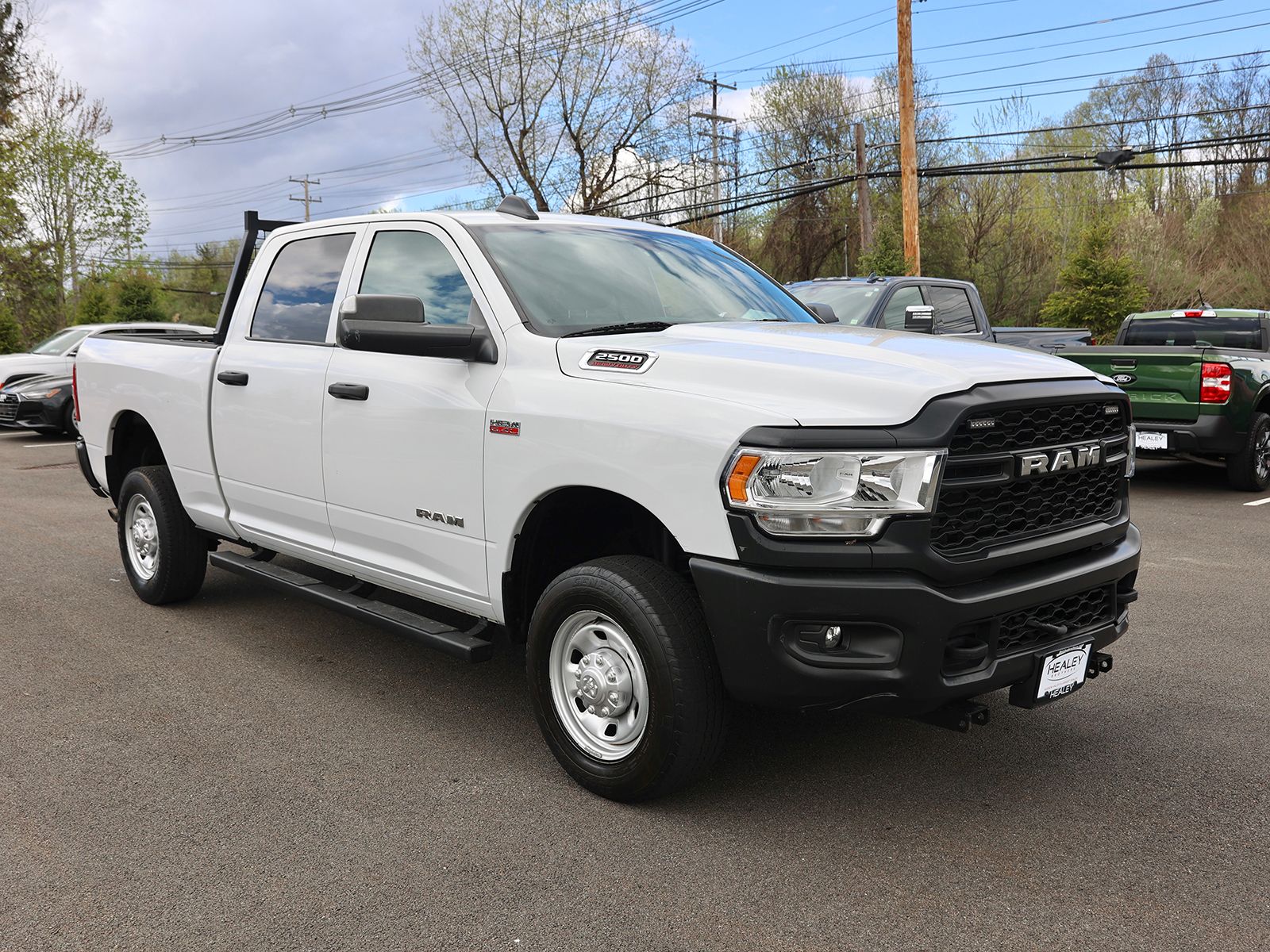 Photo view of 2022 Ram 2500 in White