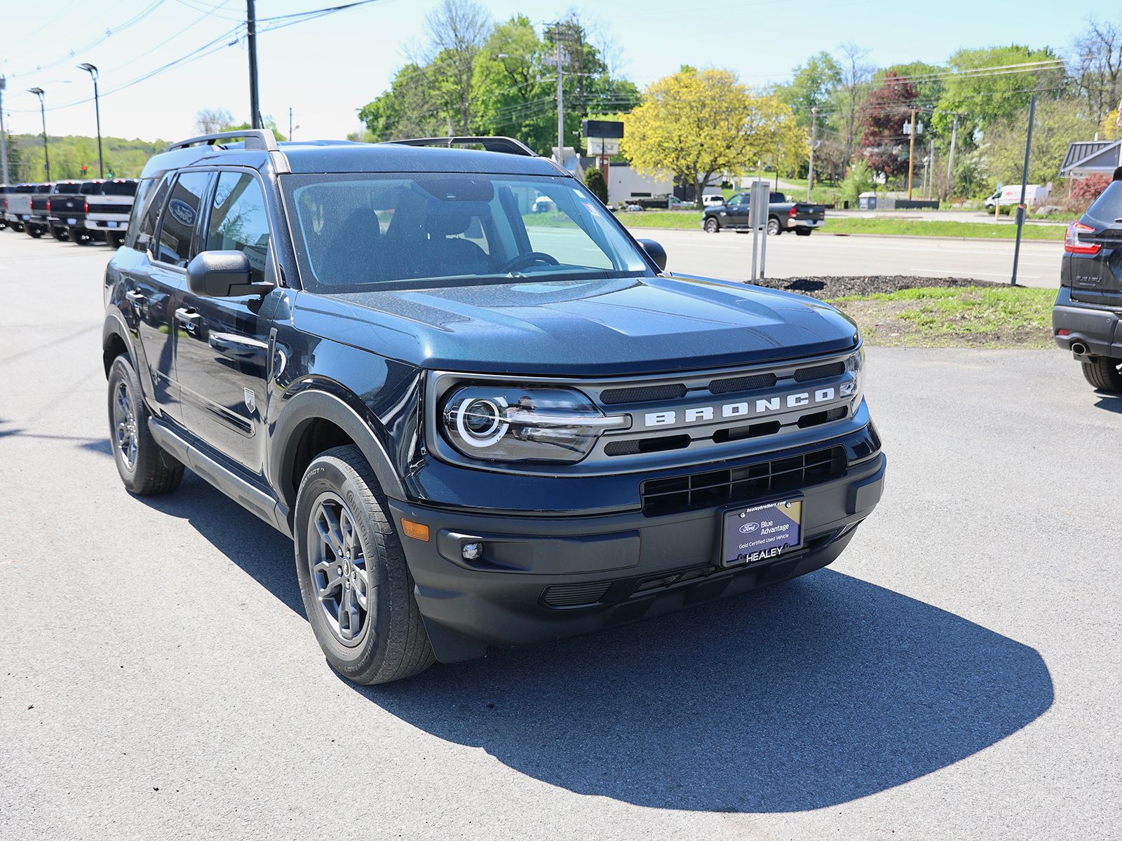 Photo view of 2023 Ford Bronco Sport in Blue