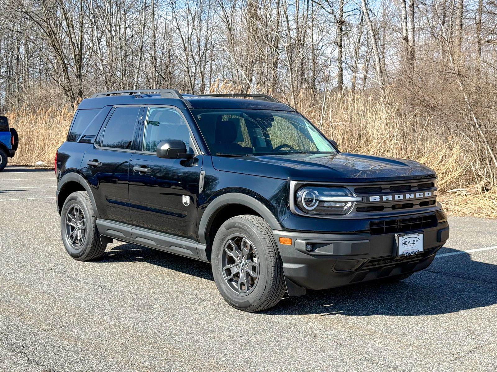 Photo view of 2023 Ford Bronco Sport in Black