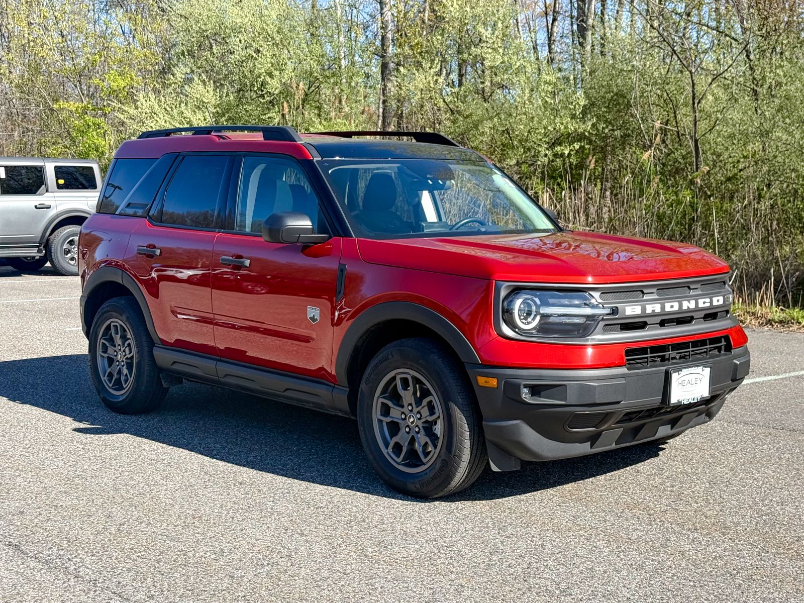 Photo view of 2023 Ford Bronco Sport in Red