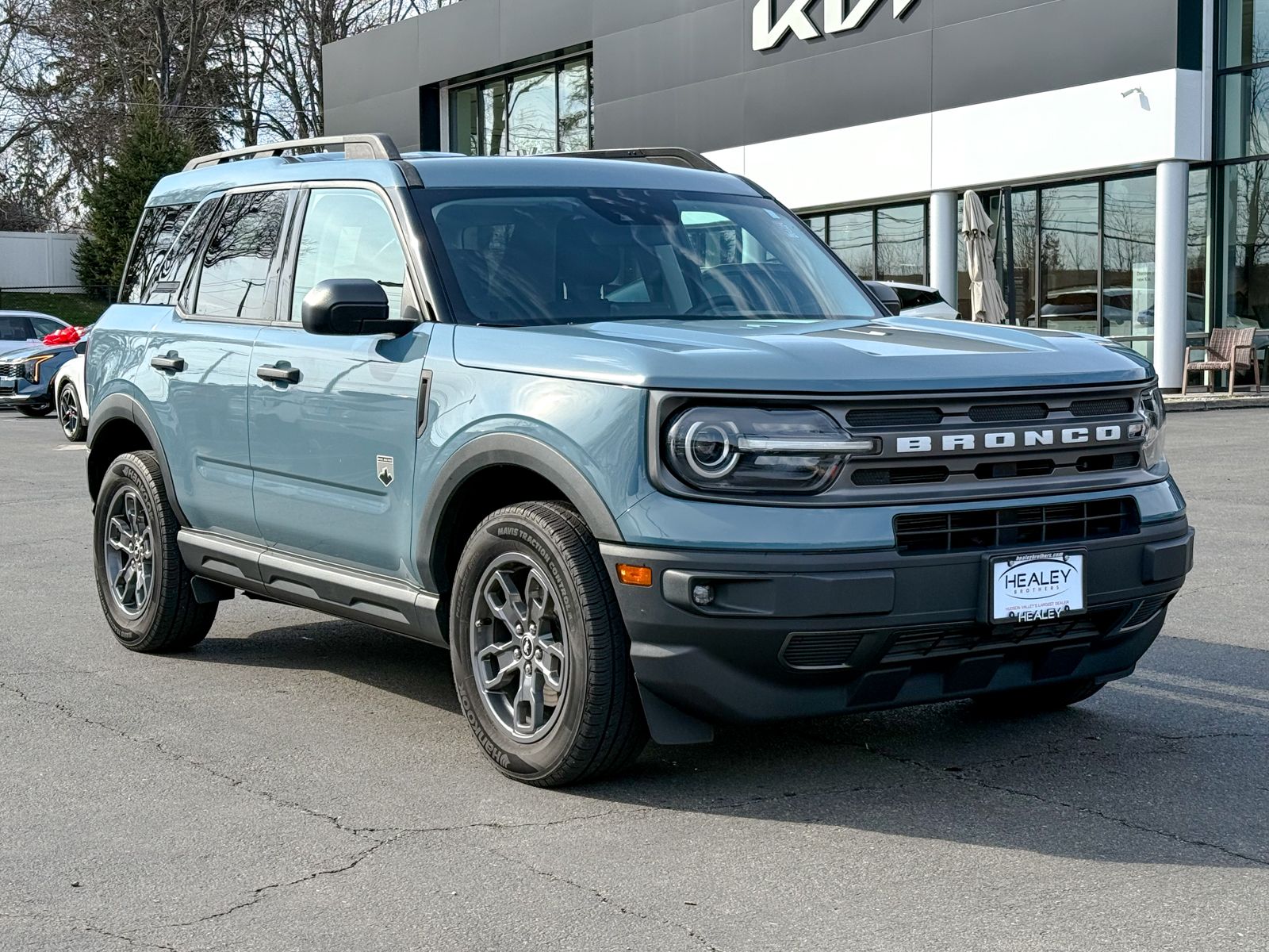 Photo view of 2021 Ford Bronco Sport in Green