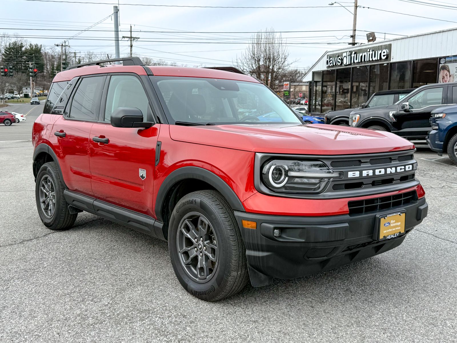Photo view of 2023 Ford Bronco Sport in Red