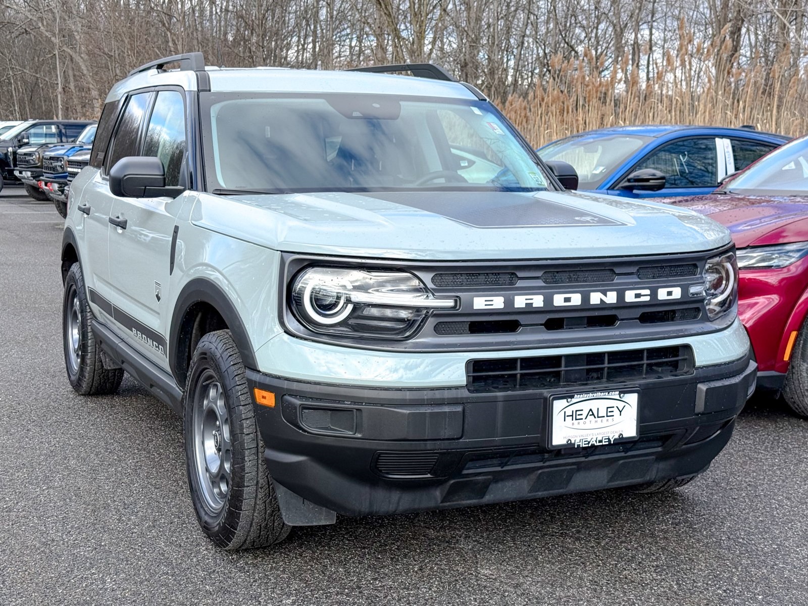 Photo view of 2024 Ford Bronco Sport in Gray