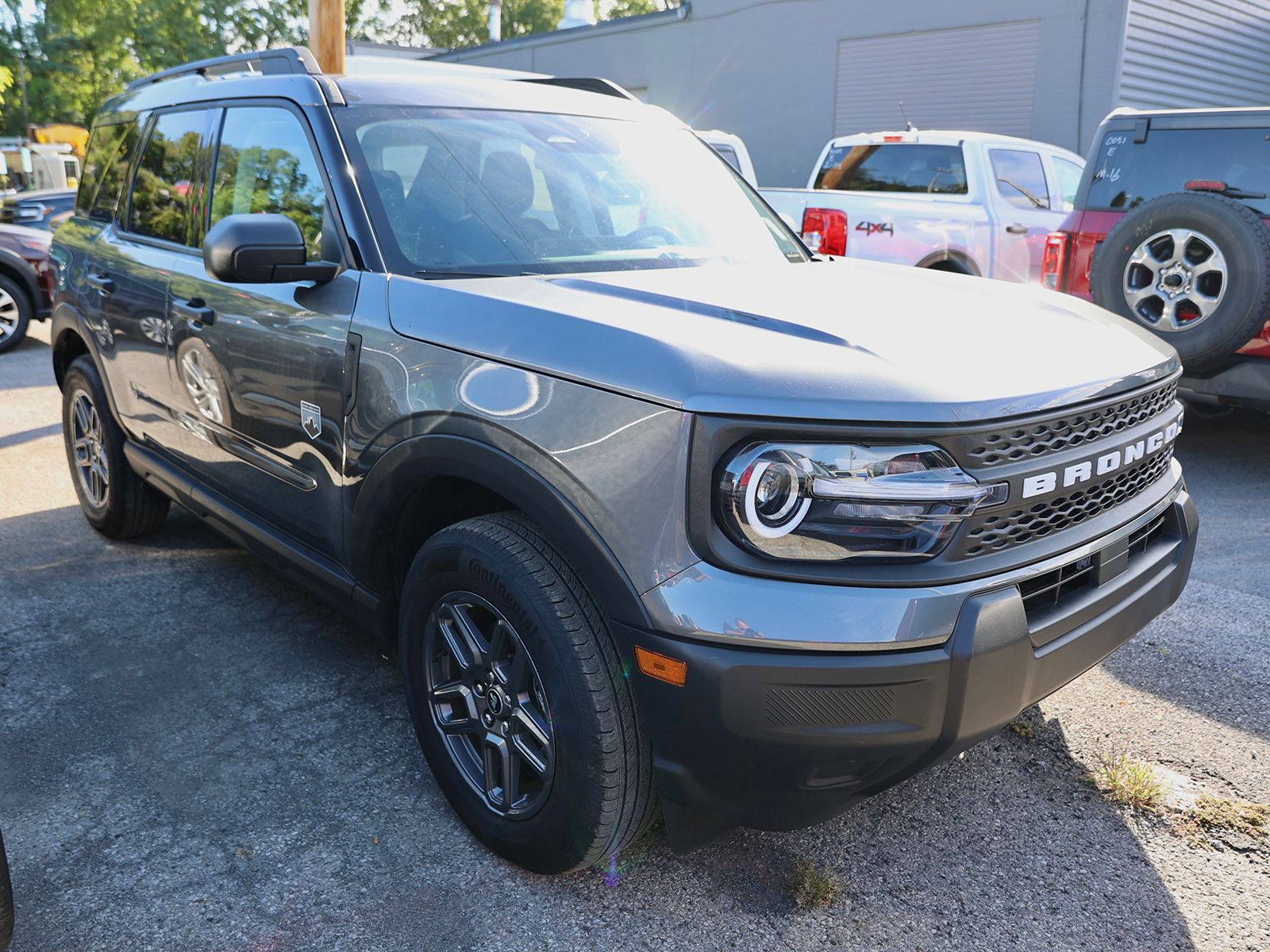 Photo view of 2026 Ford Bronco Sport in Gray