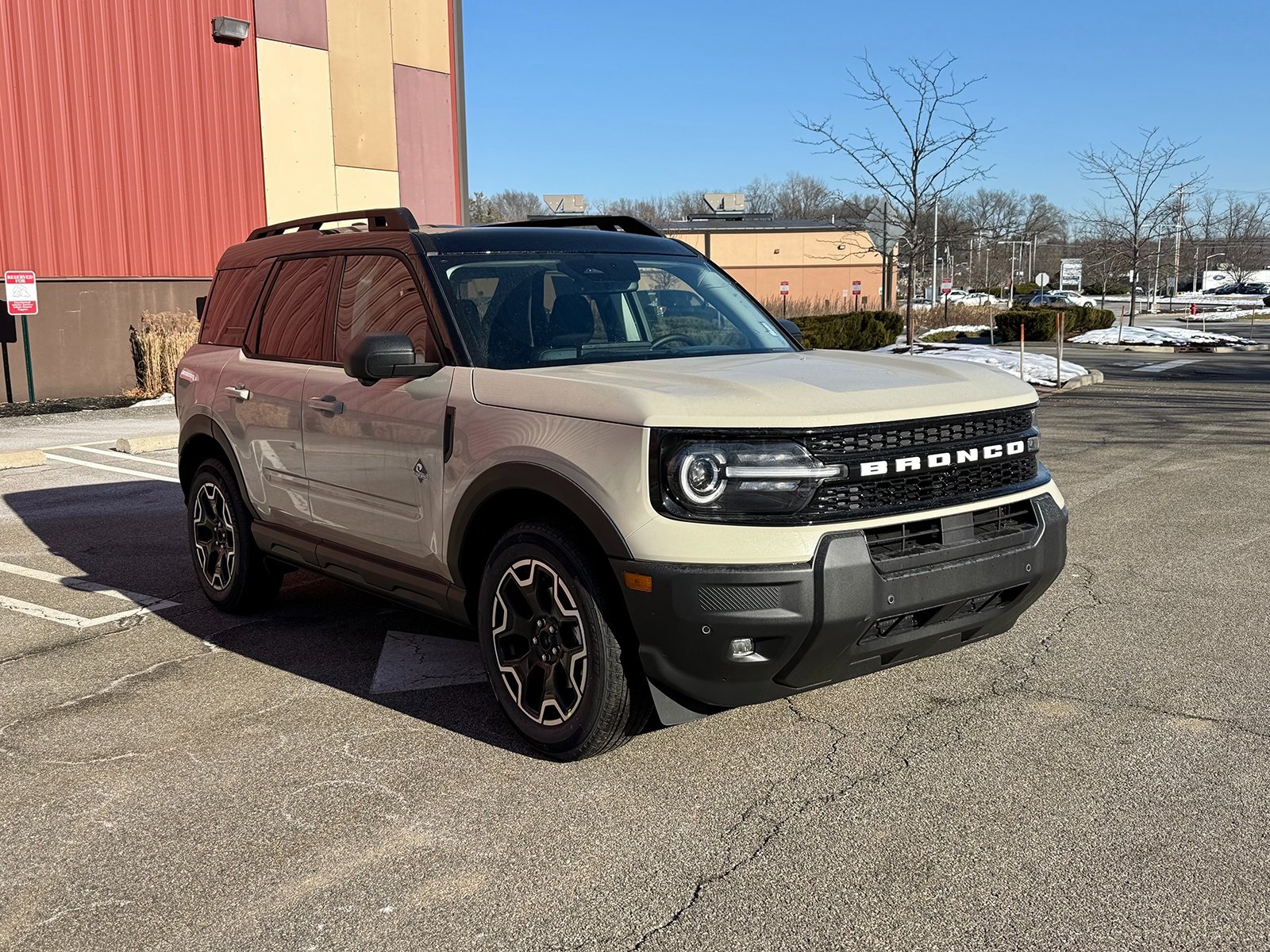Photo view of 2025 Ford Bronco Sport in Tan