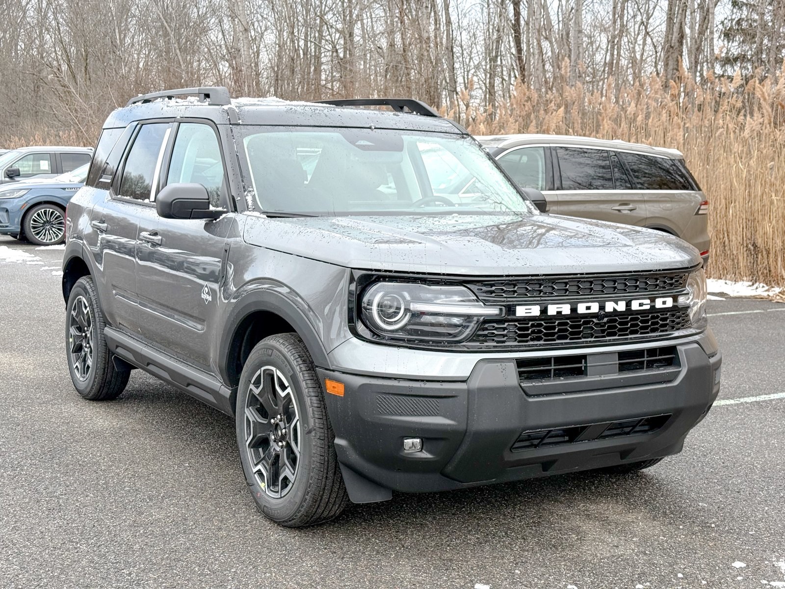 Photo view of 2025 Ford Bronco Sport in Gray