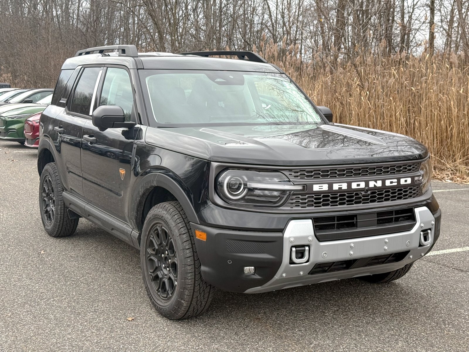 Photo view of 2025 Ford Bronco Sport in Black