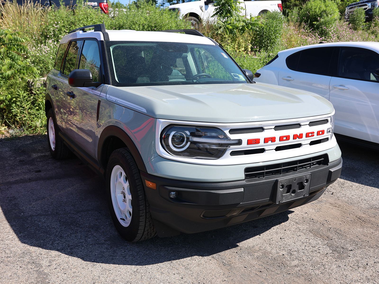 Photo view of 2024 Ford Bronco Sport in Gray