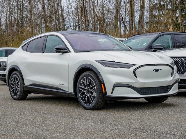Photo view of 2024 Ford Mustang Mach-E in White