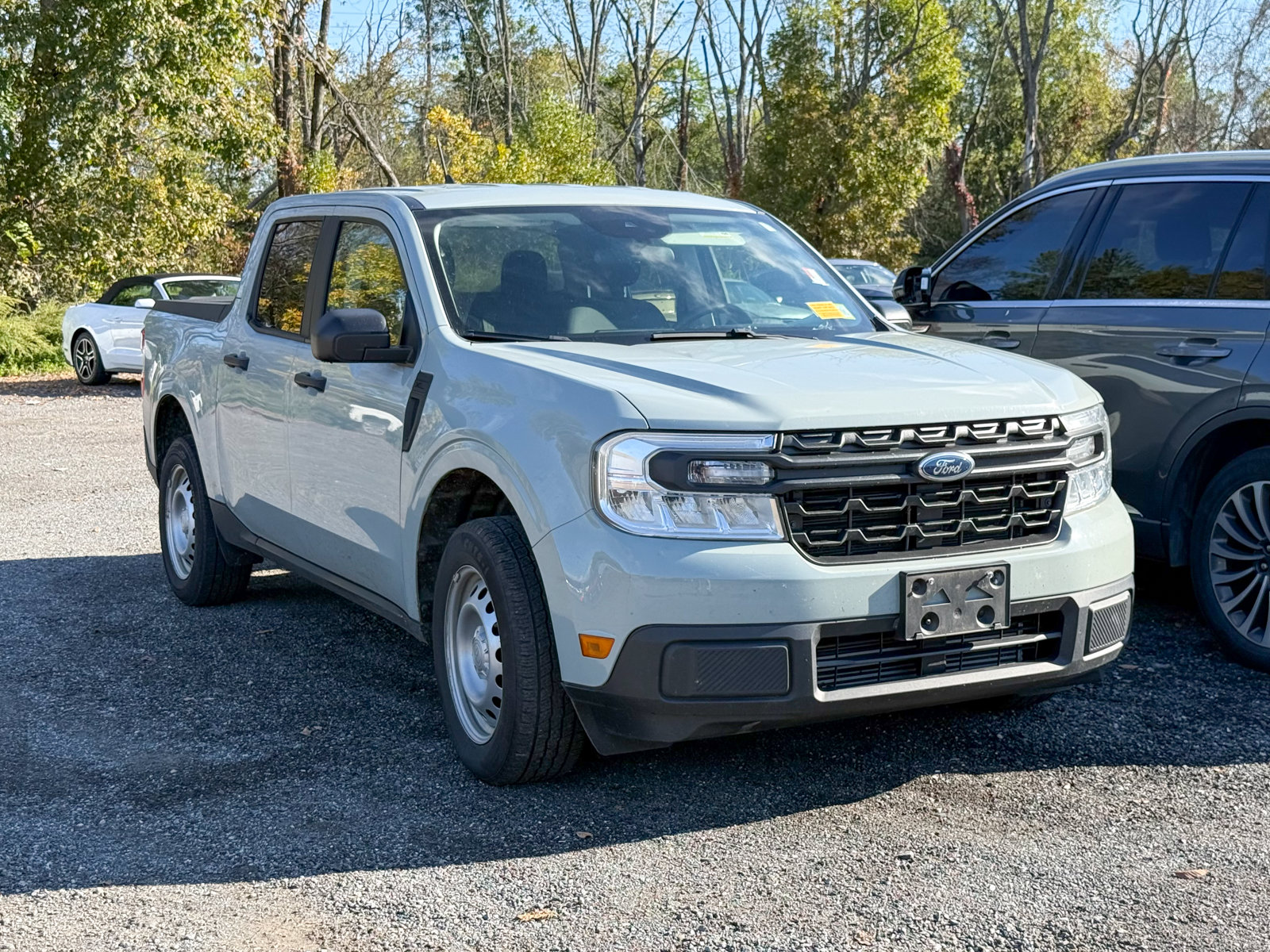 Photo view of 2024 Ford Maverick in Gray