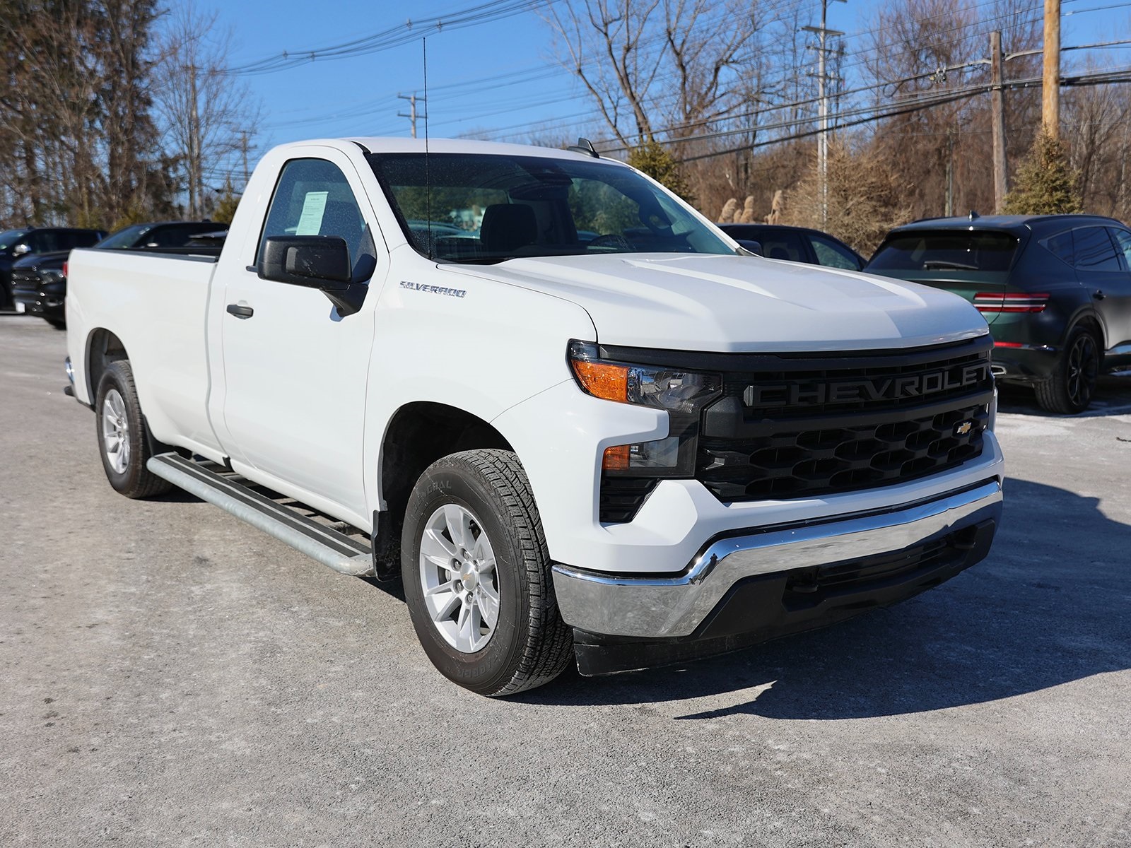 Photo view of 2024 Chevrolet Silverado 1500 in White