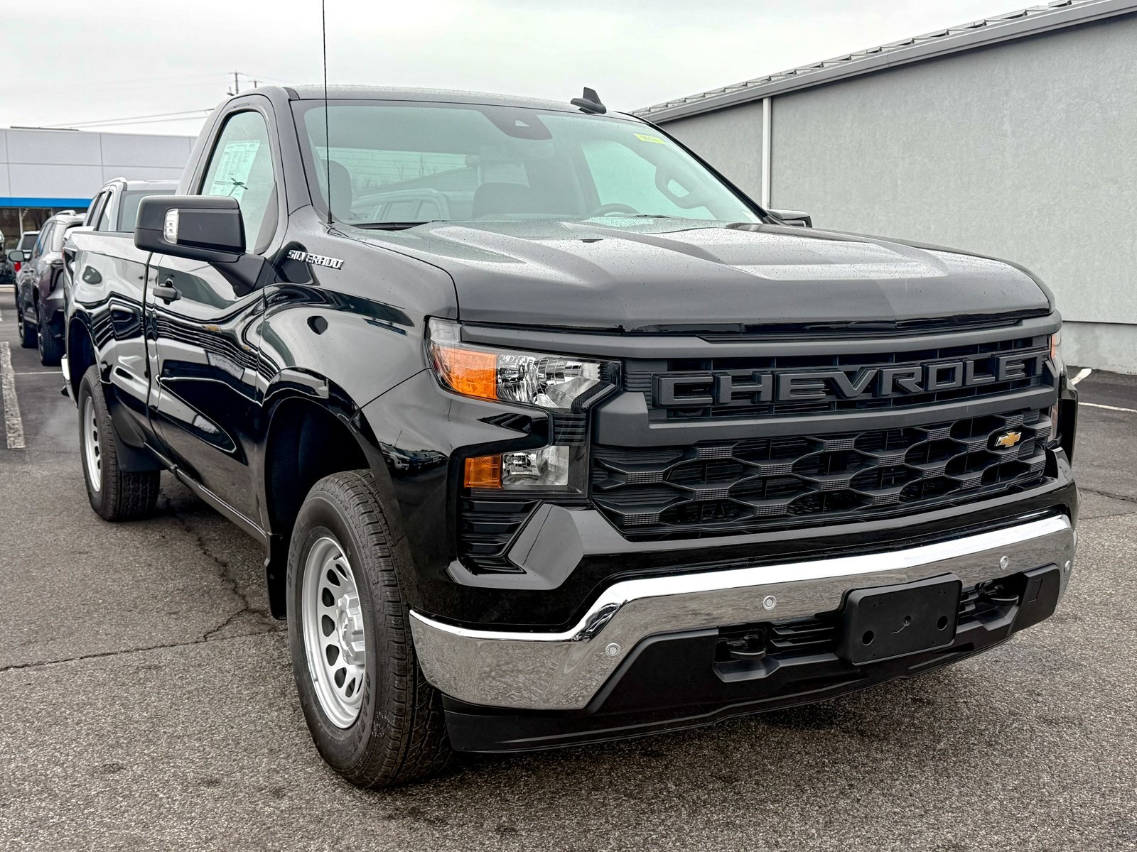 Photo view of 2026 Chevrolet Silverado 1500 in Black