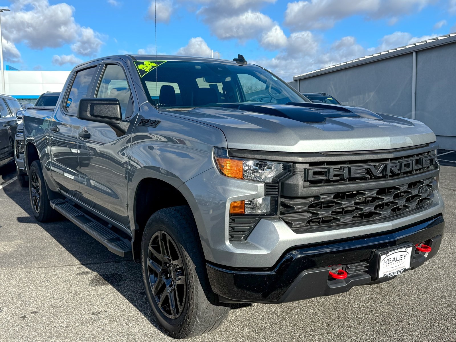 Photo view of 2024 Chevrolet Silverado 1500 in Gray