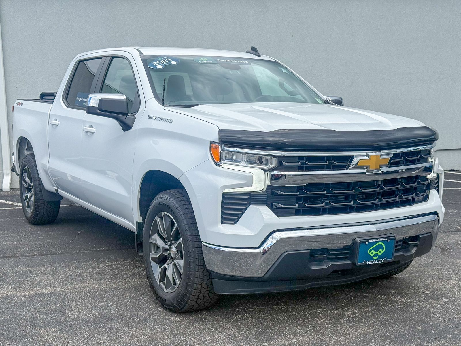 Photo view of 2023 Chevrolet Silverado 1500 in White