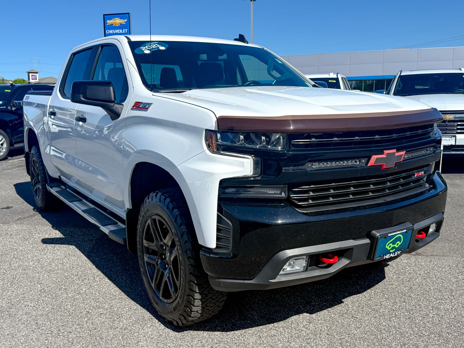 Photo view of 2021 Chevrolet Silverado 1500 in White