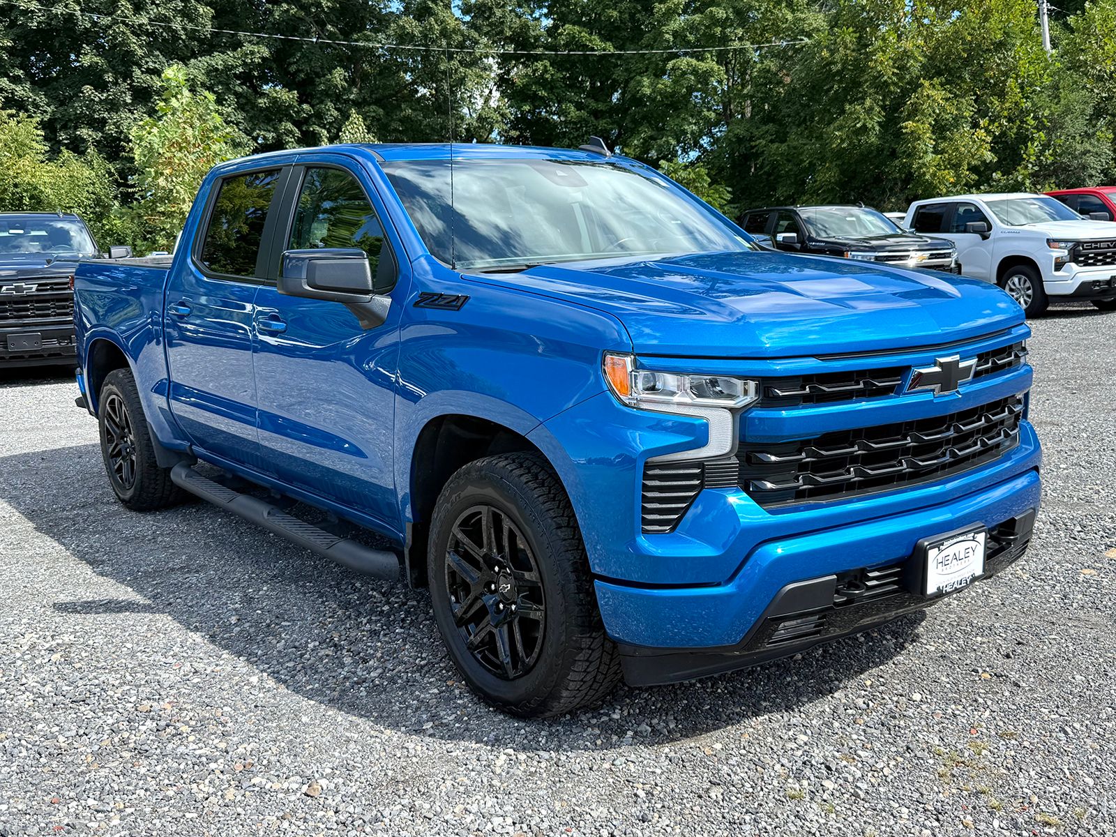 Photo view of 2024 Chevrolet Silverado 1500 in Blue