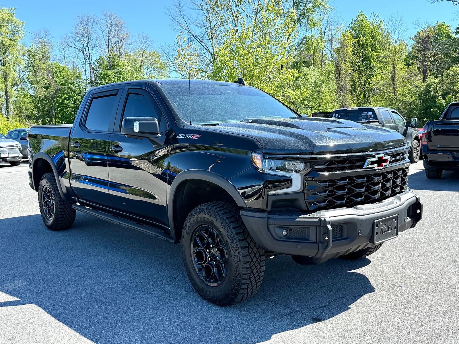 Photo view of 2024 Chevrolet Silverado 1500 in Black
