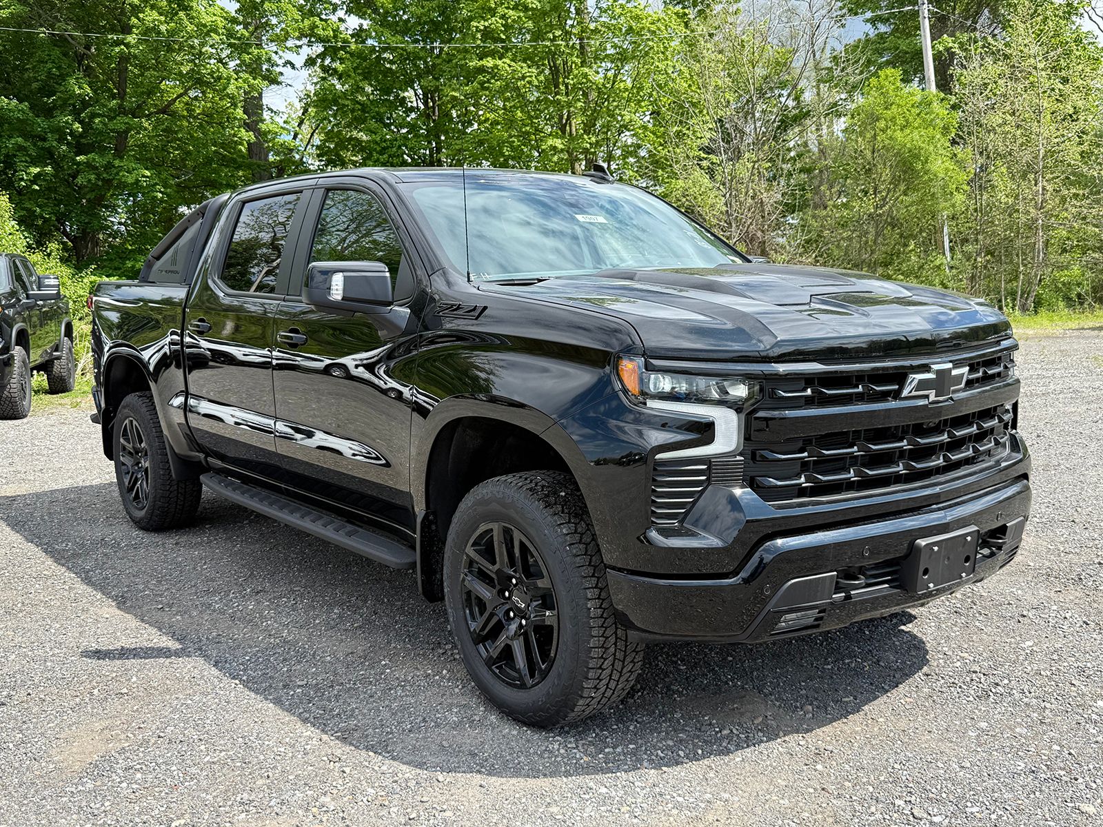 Photo view of 2026 Chevrolet Silverado 1500 in Black