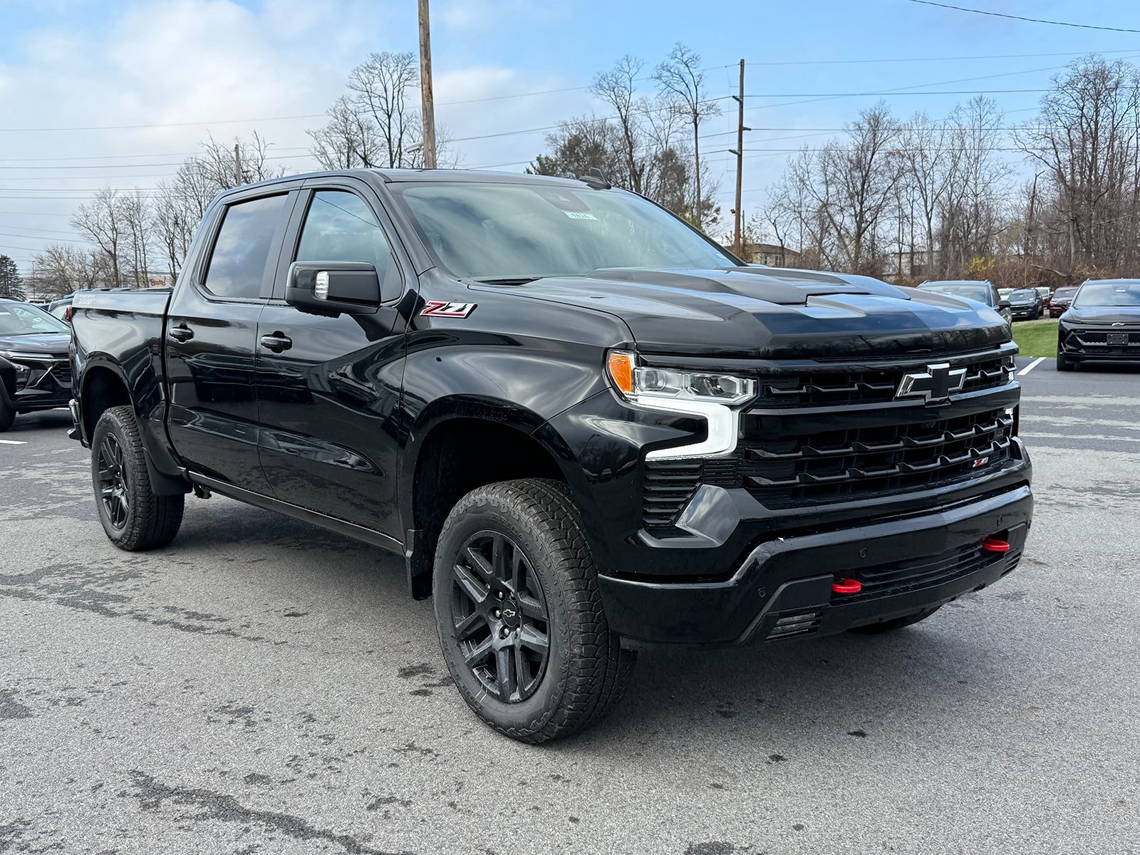 Photo view of 2026 Chevrolet Silverado 1500 in Black