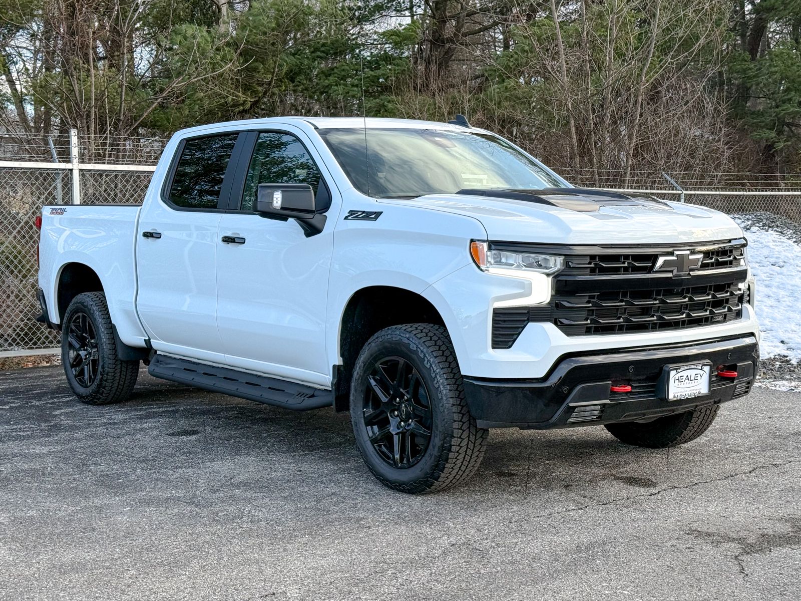 Photo view of 2026 Chevrolet Silverado 1500 in White