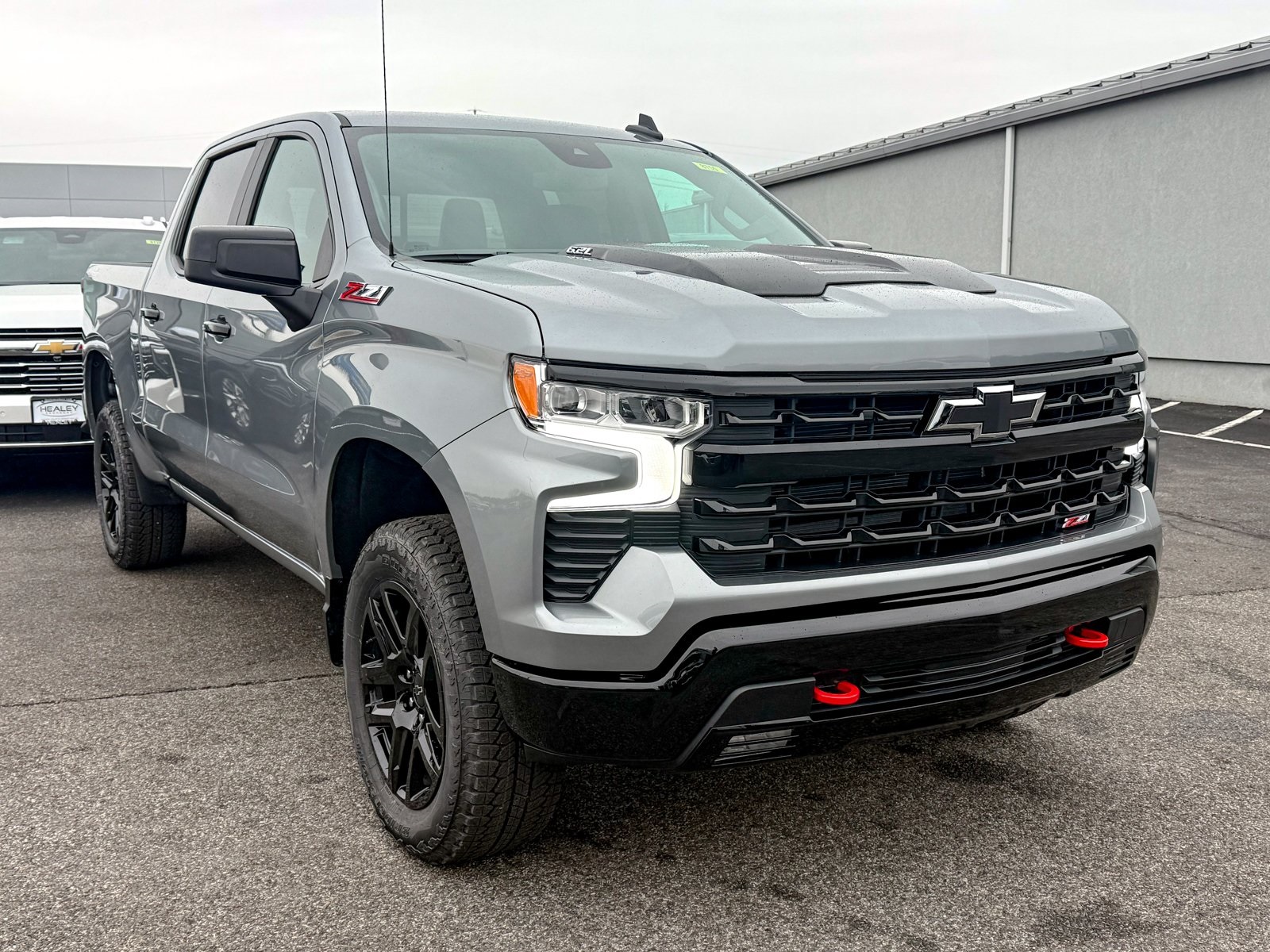 Photo view of 2026 Chevrolet Silverado 1500 in Gray