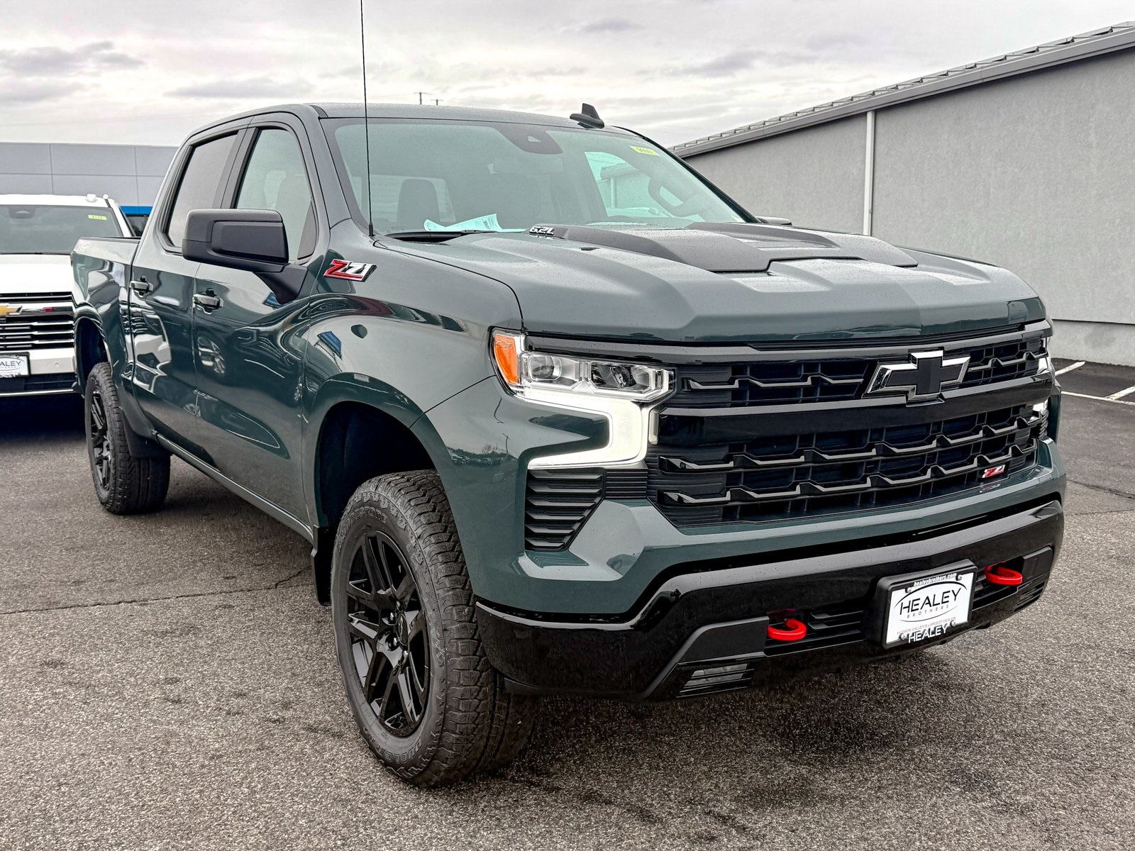 Photo view of 2026 Chevrolet Silverado 1500 in Gray