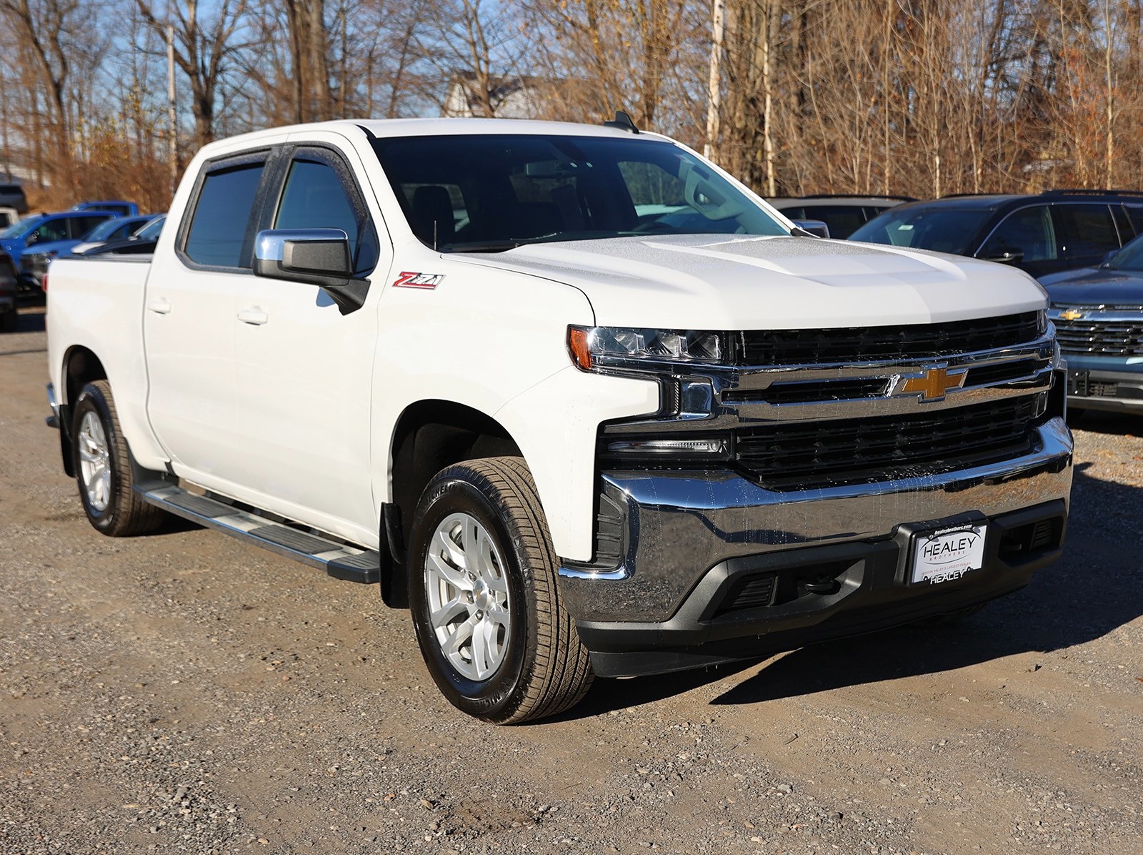 Photo view of 2022 Chevrolet Silverado 1500 LTD in White