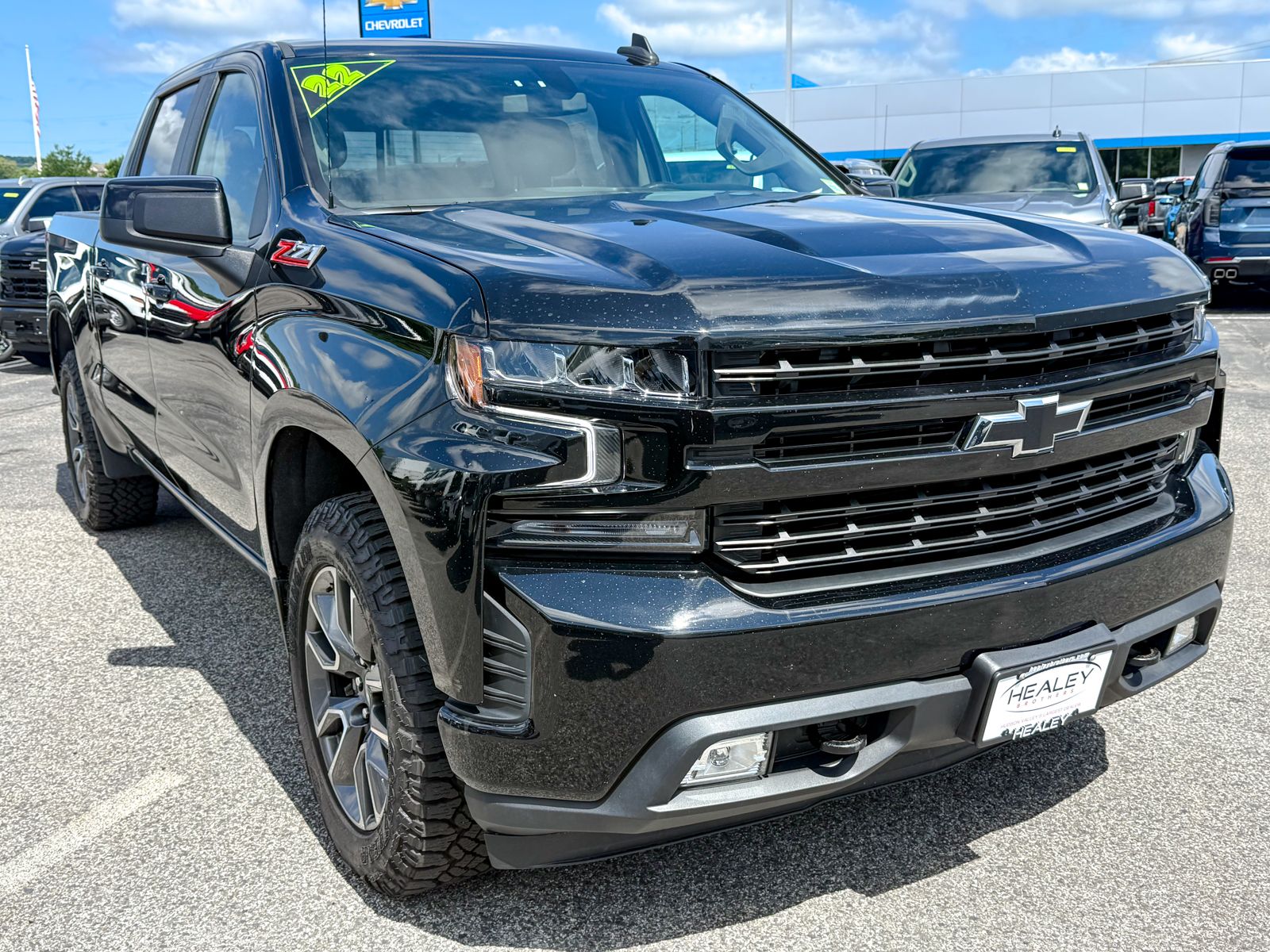 Photo view of 2022 Chevrolet Silverado 1500 LTD in Black